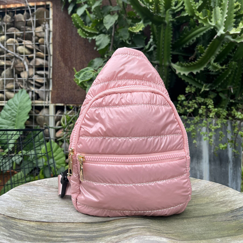 Nova ženska crossbody torba s down-cotton punjenjem, mekana za aktivnosti na otvorenom, mala torba sa zatvaračem