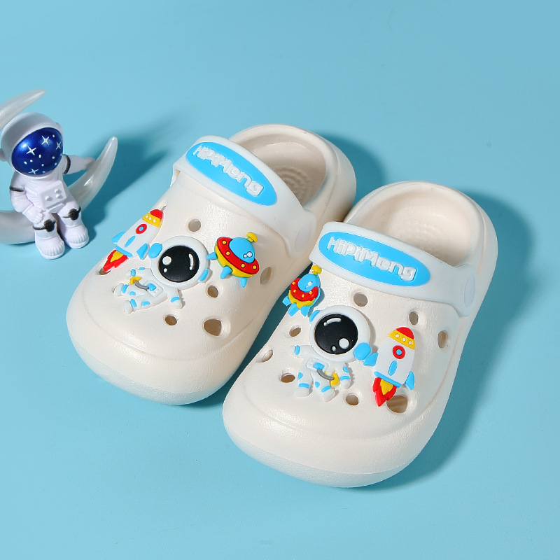 2025 nove EVA sandale s rupicama za ljeto, zatvoren prst, debeli potplat, crtani astronaut, plažne sandale
