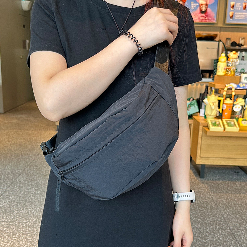 Torba preko ramena u korejskom stilu od najlona za žene, za svakodnevno sportanje i vožnju biciklom, planinski stil, unisex minimalistički dizajn