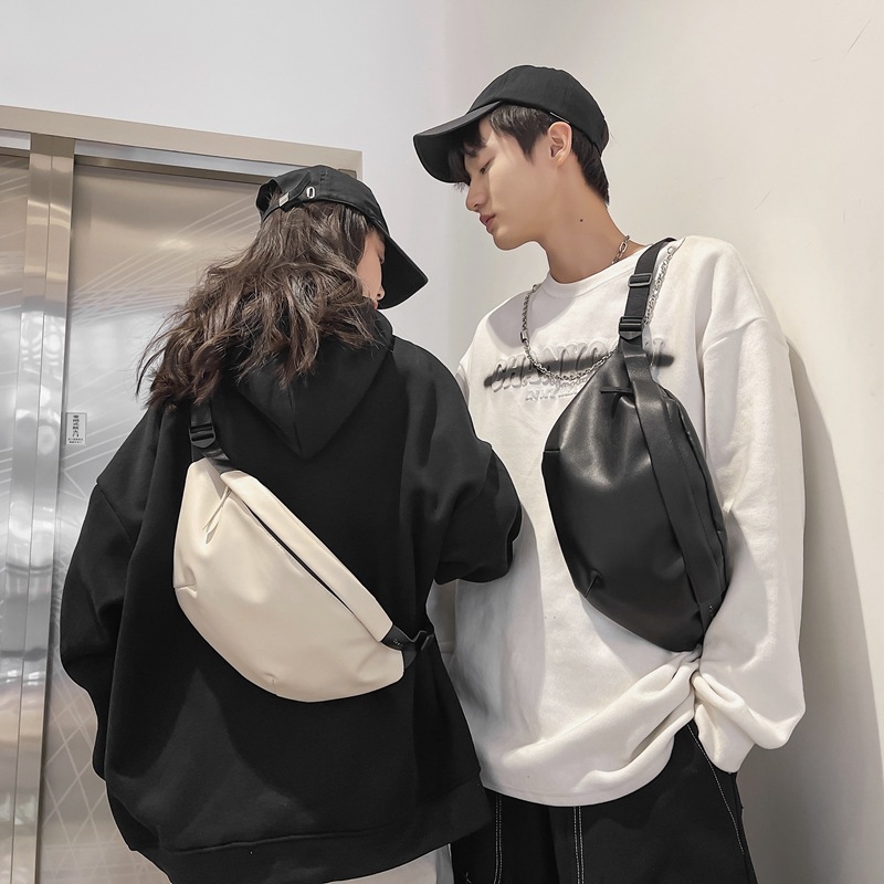 Torba u japanskom stilu za muškarce, novi model 2023, jednostavna crossbody torba preko ramena, torba za pojas i mali PU ruksak