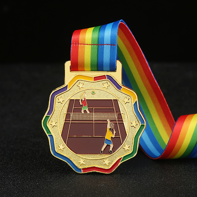 Medalja od cinkove legure, prilagođena badmintonu i tenisu – svečana nagrada za školski sportski susret, zlatna i srebrna