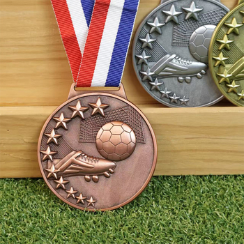 Fudbalske medalje za događaje, komplet zlatnih, srebrnih i brončanih medalja, s graviranim logom, retro stil, teksturirani trodijelni set