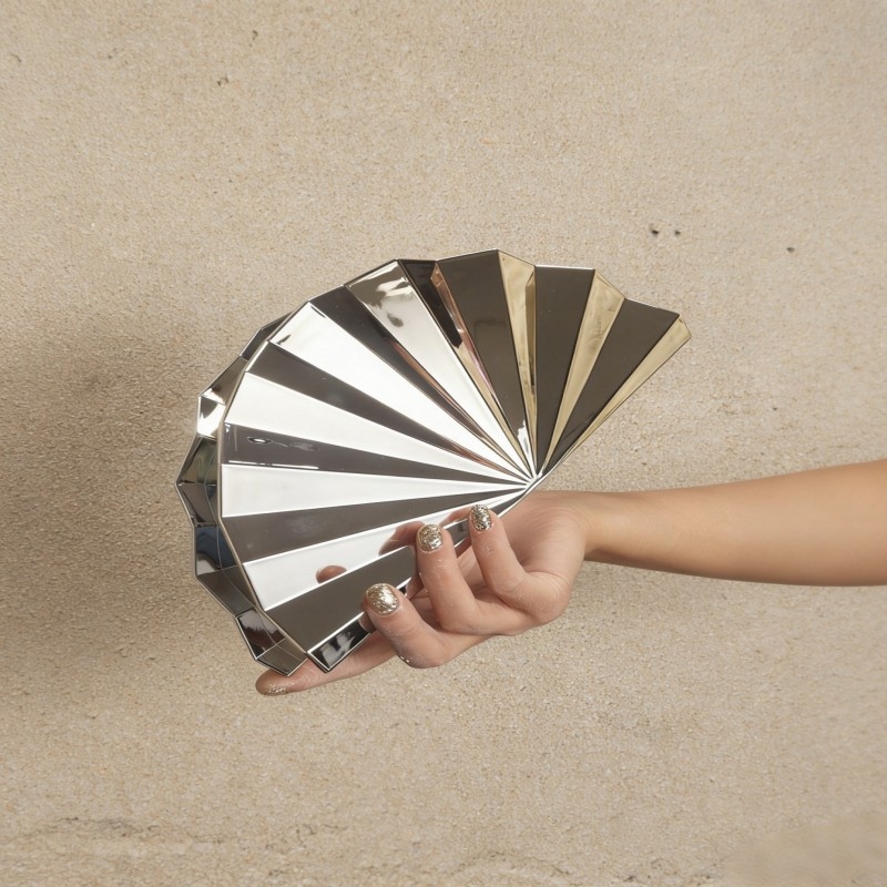 Akril clutch torbica u obliku fan-a, s lancem