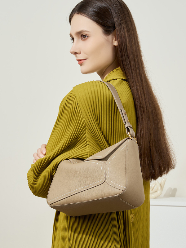 Ženska torba od prave kože, geometrijski oblik, 2025 novi model, crossbody torba s naramenicom
