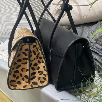 Ženska torbica s leopard uzorkom od kože goveda, modernog zapadnog stila, ljeto 2025, dnevna torba preko ramena