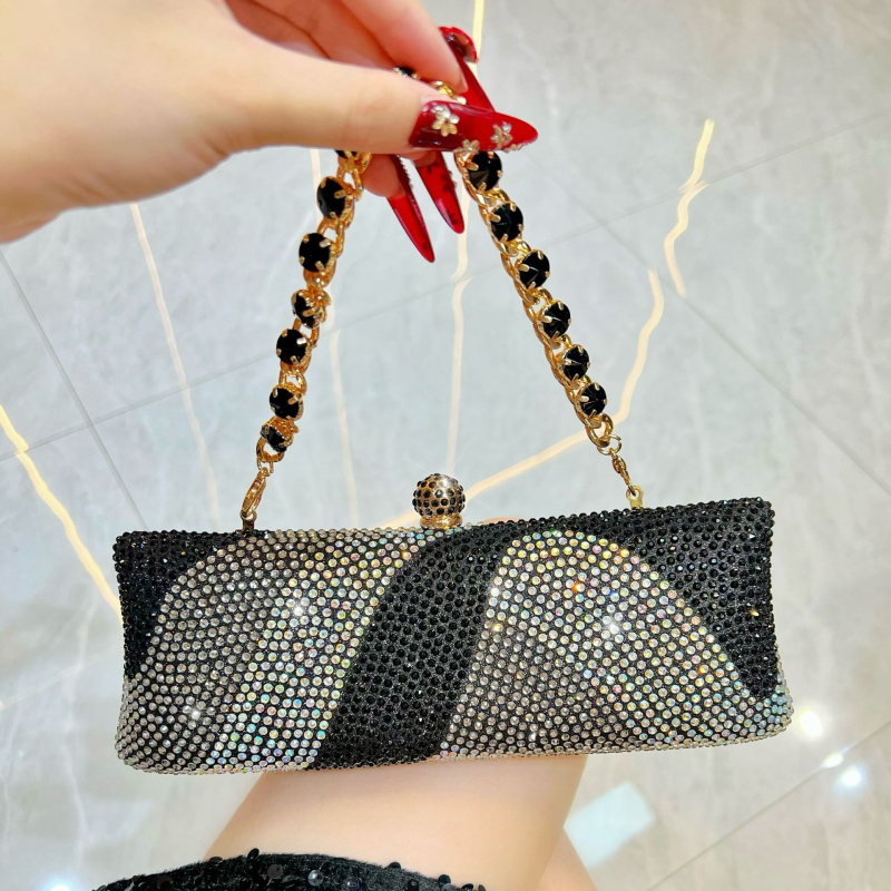 Večernja torbica sa dijamantima, mala kvadratna clutch torba, vodoravni kvadratni oblik, rameni ili crossbody remen, moderan lagani luksuz.