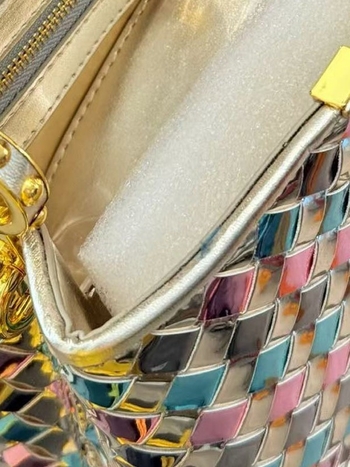 Nova ženska torbica za nošenje na ramenu i preko tijela — moderna, za posao, gradski stil i večeru