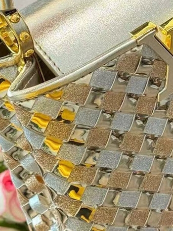 Nova ženska torbica za nošenje na ramenu i preko tijela — moderna, za posao, gradski stil i večeru