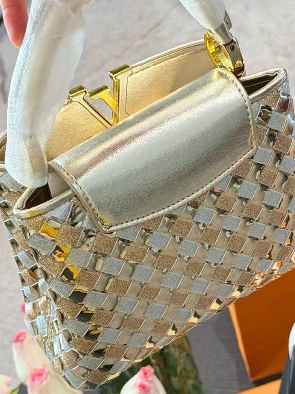 Nova ženska torbica za nošenje na ramenu i preko tijela — moderna, za posao, gradski stil i večeru