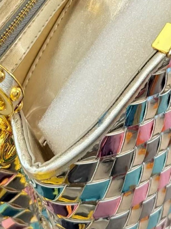 Nova ženska torbica za nošenje na ramenu i preko tijela — moderna, za posao, gradski stil i večeru