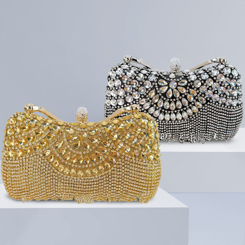 Večernja clutch torbica s kristalima i resicama, u europskom stilu