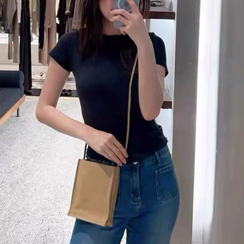 Row crossbody torba od nubuk kože, džep za telefon, kompaktna kvadratna torba od prave kože za svakodnevno nošenje