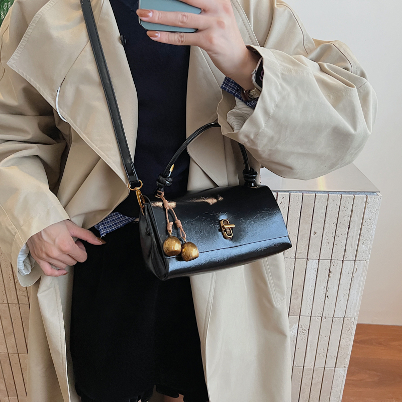 2025 ženska crossbody torba s jednim remenom, retro luksuzan stil, PU koža, srednja veličina, podstava od poliester