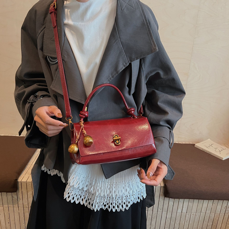 2025 ženska crossbody torba s jednim remenom, retro luksuzan stil, PU koža, srednja veličina, podstava od poliester