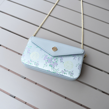 Nova kineskog stila crossbody torba od svile s lancem, kovertni oblik, inspirirana nacionalnim stilom, mala veličina, pretinac za telefon