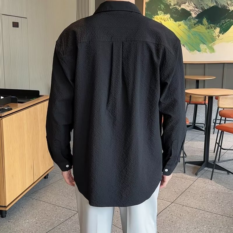 Muška bijela košulja s dugim rukavima, teksturirani uzorak, svilenkasto mekan casual minimalistički stil s japanskom inspiracijom