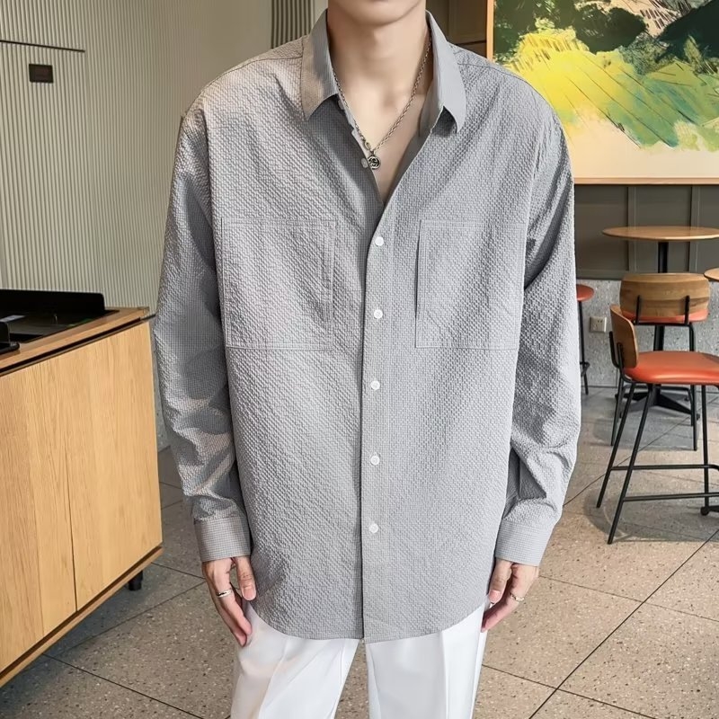 Muška bijela košulja s dugim rukavima, teksturirani uzorak, svilenkasto mekan casual minimalistički stil s japanskom inspiracijom