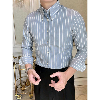 Férfi slim-fit ing nagy hegyes gallérral, brit vintage csíkos mintával, hétköznapi üzleti ing tavasz–őszre