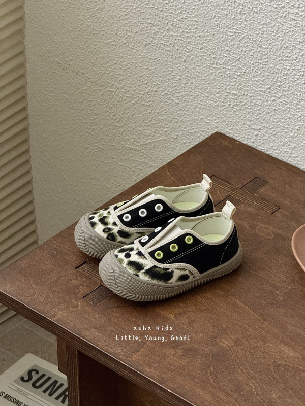 Gyerekeknek való vászoncipő, slip-on Velcro záródással, lélegzetelálló, csúszásmentes, koreai retro stílus, tavasz–nyár