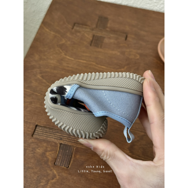 Gyerekeknek való vászoncipő, slip-on Velcro záródással, lélegzetelálló, csúszásmentes, koreai retro stílus, tavasz–nyár