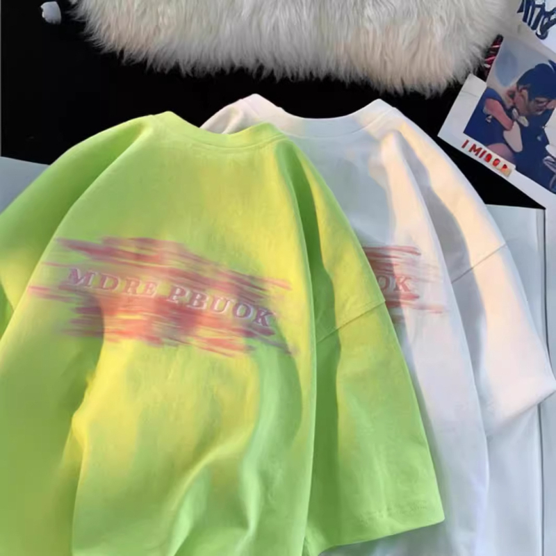 Férfi rövid ujjú pamut T‑shirt geometriás mintával, laza szabás, fehér