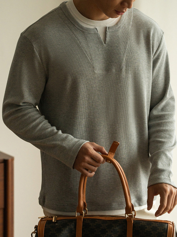Drop-Shoulder waffle-knit slobodan cropped lažni dvodijelni sweatshirt za muškarce, proljeće 2025