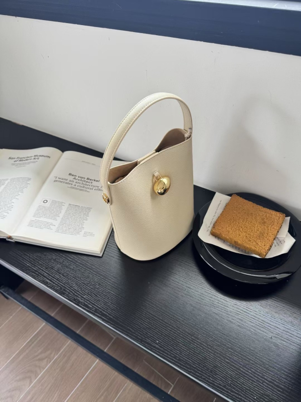 Mala kožna bucket torba s naramenicom, ženska torba, gradski stil