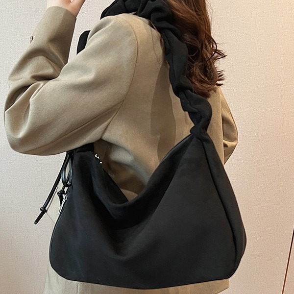 Ženska torba u korejskom stilu, retro plisirana, crossbody torba s velikim kapacitetom, 2026