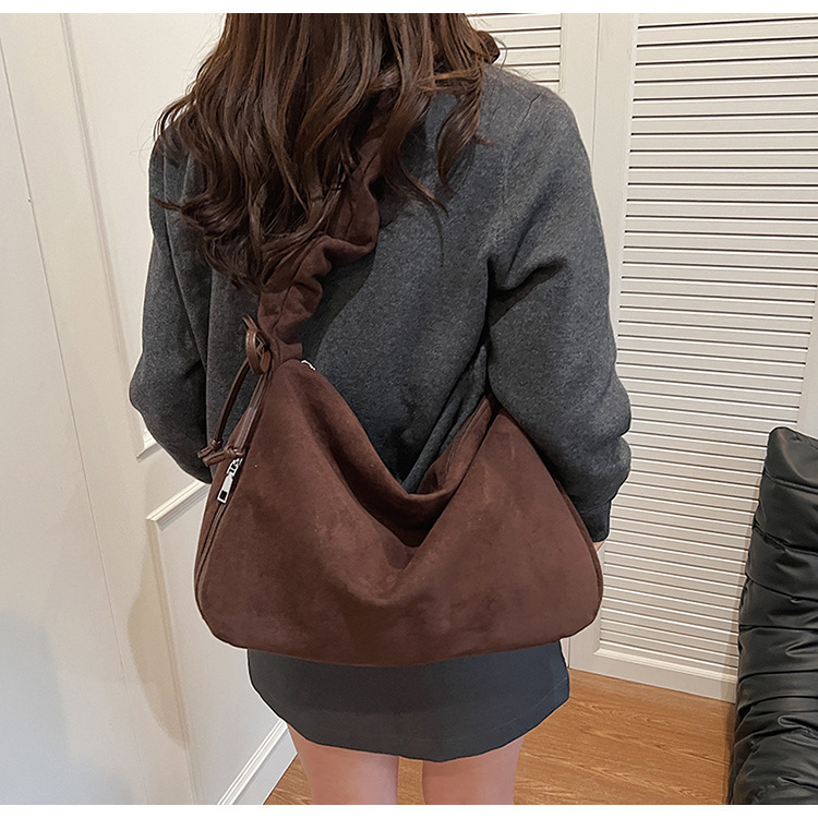 Ženska torba u korejskom stilu, retro plisirana, crossbody torba s velikim kapacitetom, 2026