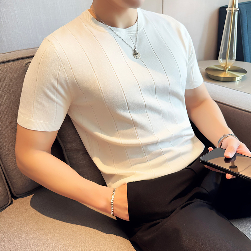 Férfi nyári kötött rövid ujjú T‑shirt ice silk anyagból, magas rugalmassággal, kerek nyak, sötét mintás, mindennapi aláöltözet.