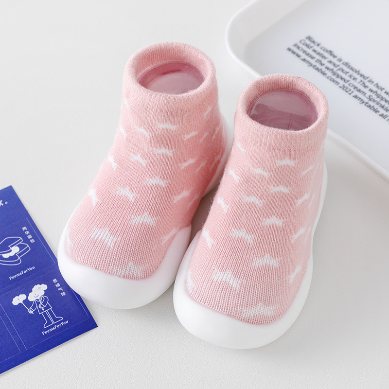 Nove papuče za bebe i malu djecu za unutarnju i vanjsku upotrebu, mekana potplata, dvostruki sloj čarape, protuklizne i prozračne.