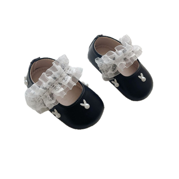 Csipkés díszítésű egyszínű bőrcipő lányoknak, T-strap, puha talppal