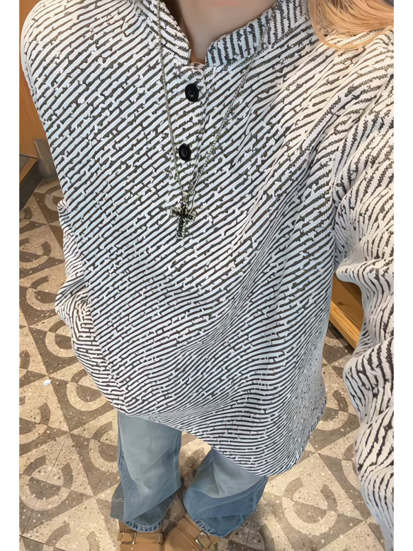 Siva polo majica od chenille s Henley ovratnikom