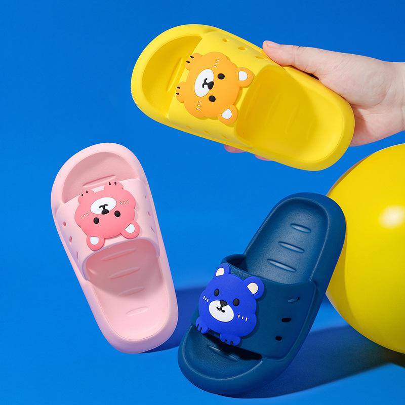 Gyerekeknek szóló cartoon mintás szandál puha talppal, csúszásmentes, szagtalanító, nyári unisex bel- és kültéri viseletre