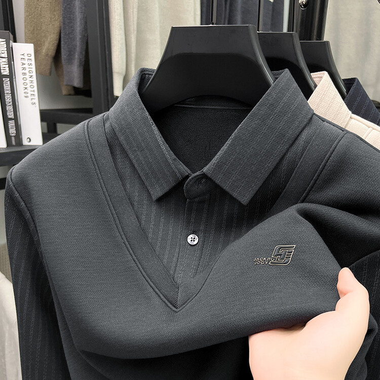 2026 téli férfi fleecével bélelt, hamis kétszintes megjelenésű póló, gallérral, laza mindennapi fazon, vastag alapréteg