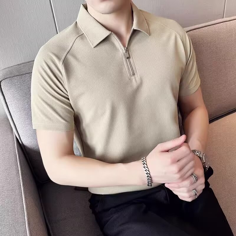 Férfi nyári slim-fit polo póló fél cipzárral, rövid ujjú, koreai stílus, egyszínű