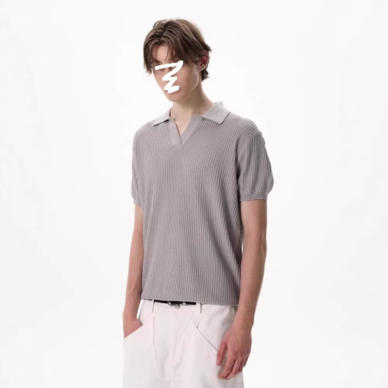 Férfiaknak kötött polo ing, Old Money stílus, nyári vékony fekete Ice Silk, V-nyakú, rövid ujjú