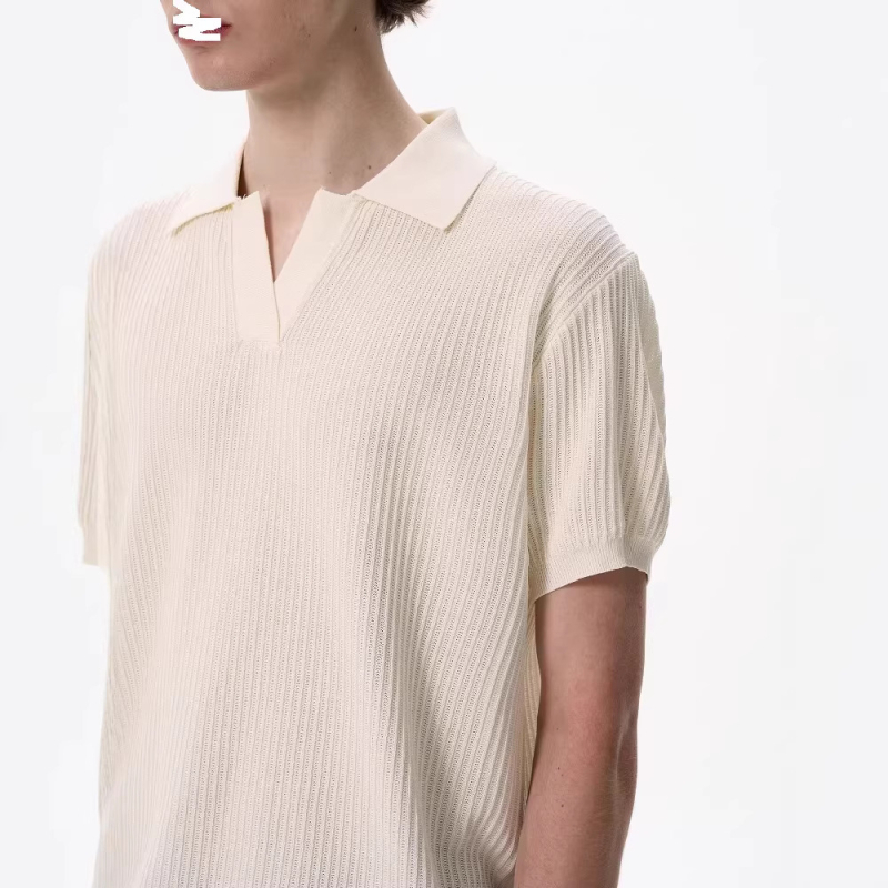 Férfiaknak kötött polo ing, Old Money stílus, nyári vékony fekete Ice Silk, V-nyakú, rövid ujjú