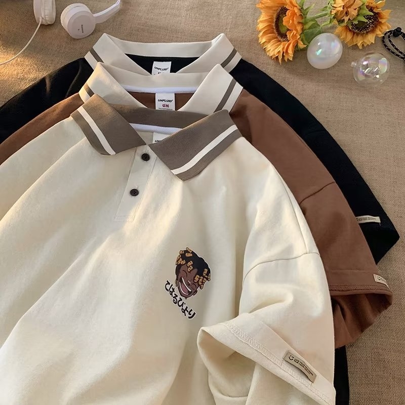 Muško polo majica u japanskom stilu, kratki rukavi, Harajuku inspirirano, izvezenim prugama, lagan materijal, za svakodnevno nošenje u jesen 2026