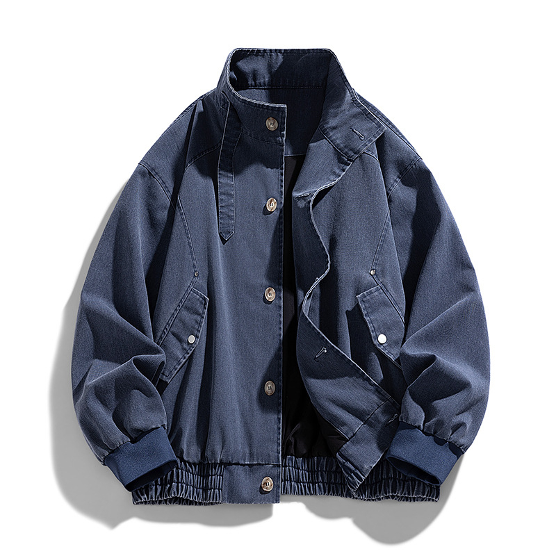 Férfi mosott denim dzseki, cipzáros zárás, galléros, laza szabás, hosszú ujjú, casual vintage stílus.