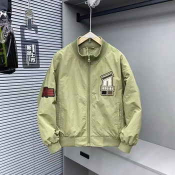 Retro férfi bomberdzseki, 2025-ös modell, lazán szabott, gallérral, kültéri casual kabát hímzett címkével, amerikai stílus