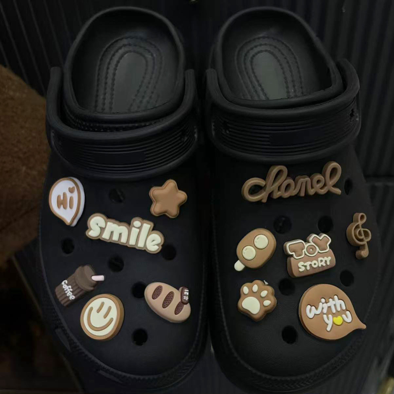 Plavi leptir: odvojivi cvjetni ukrasi za obuće Crocs stila – DIY dodaci