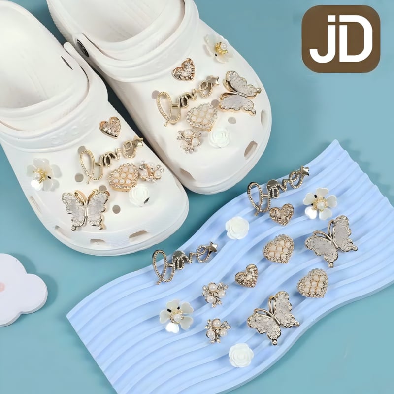 Metalna kopča za Crocs cipele — dekorativni DIY dodatak