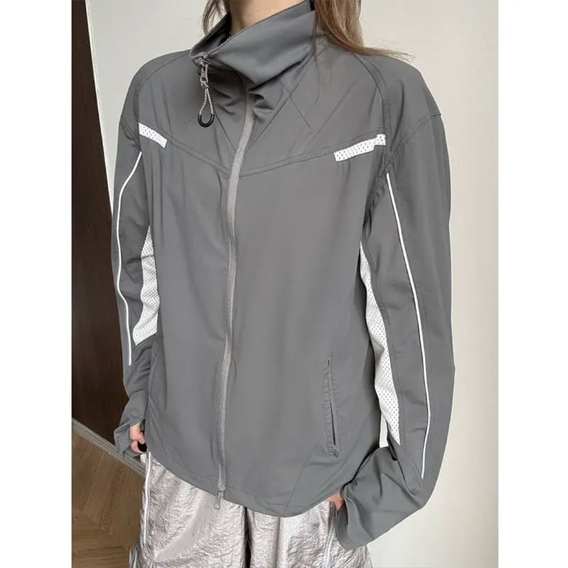 Lagana ljetna jakna s UV zaštitom za tinejdžere, od ice-silk materijala, s kapuljom, zatvaračem na zip i bočnim džepovima, prozračna.