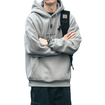 Ανδρικό hoodie σε αμερικανικό ρετρό στυλ, 2023 μοντέλο, ελαφρύ και χαλαρή γραμμή, καθημερινό streetwear πανωφόρι