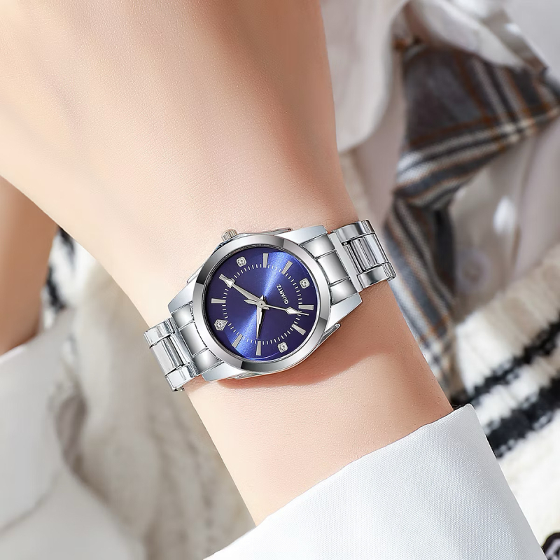 Ženski kvarcni sat s minimalističkim luksuznim stilom, kružni brojčanik 33 mm, debljina 8 mm, vodootpornost do 10 m.