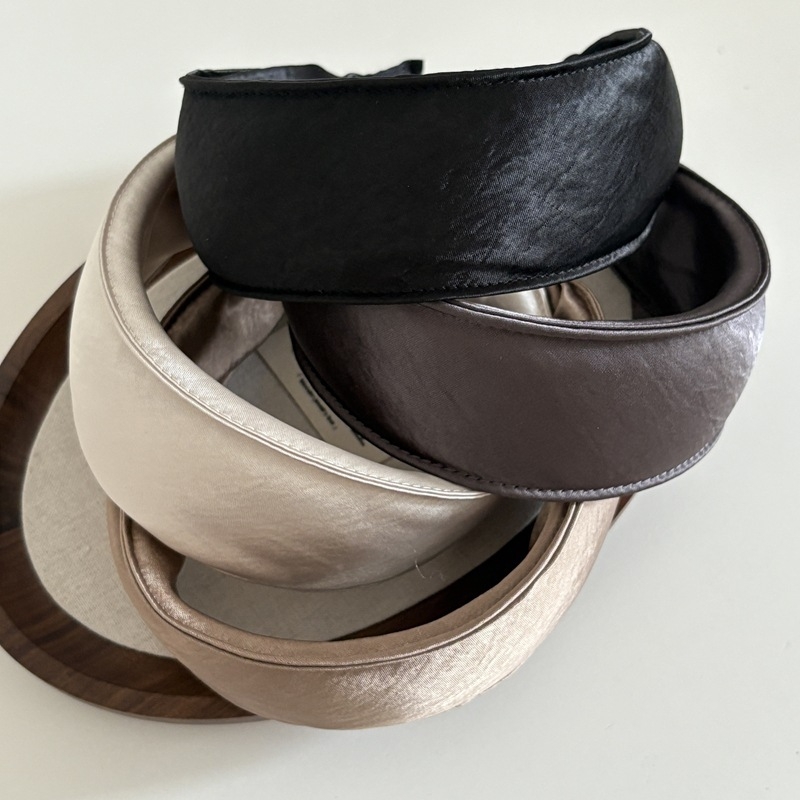 Ultra široka satenska diademă za žene, elegantan i sladak stil, široka kruna, vizualno izdužuje lice.
