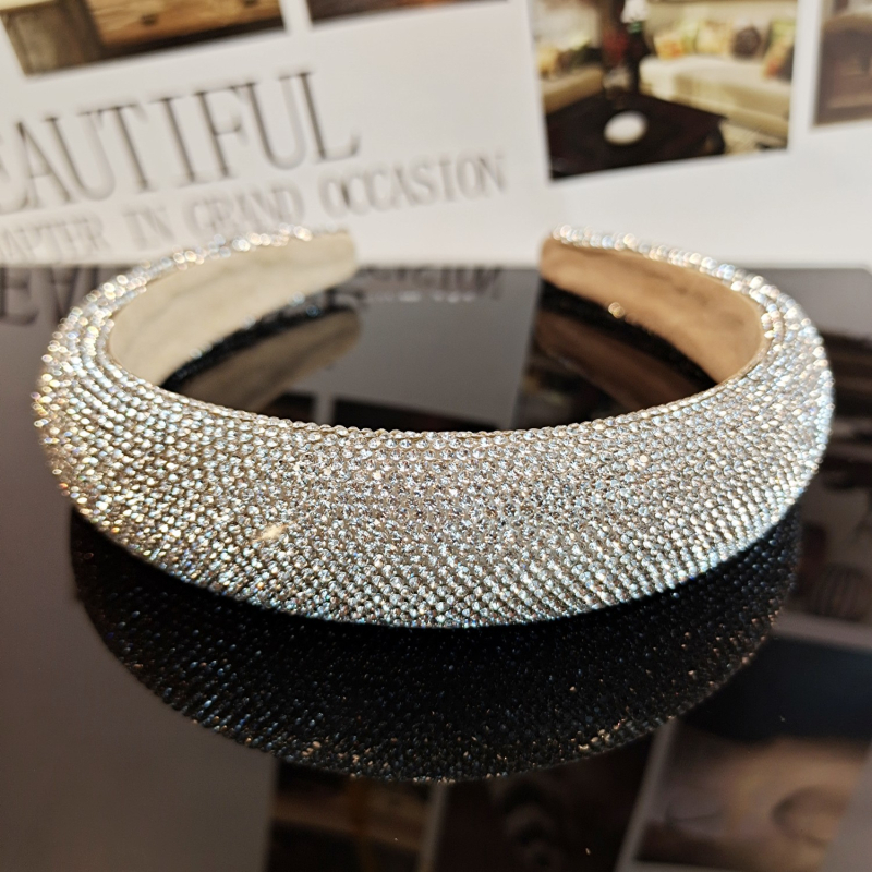 Široka čelenka za kosu s rhinestones, zvjezdani motiv, elegantna i vrhunska