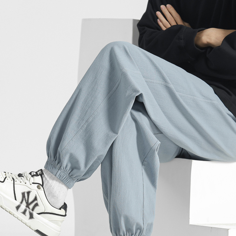 Férfi pamutnadrág nyárra, laza szabás, cropped jogger, vékony pamut-lin anyag