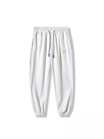 Muške hlače s flecom iznutra i vafl uzorkom, kratka duljina, slobodan kroj, sportski stil.